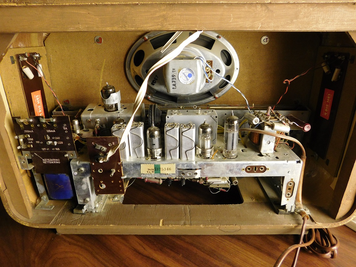 Blaupunkt Sultan 2420 insida small.jpg