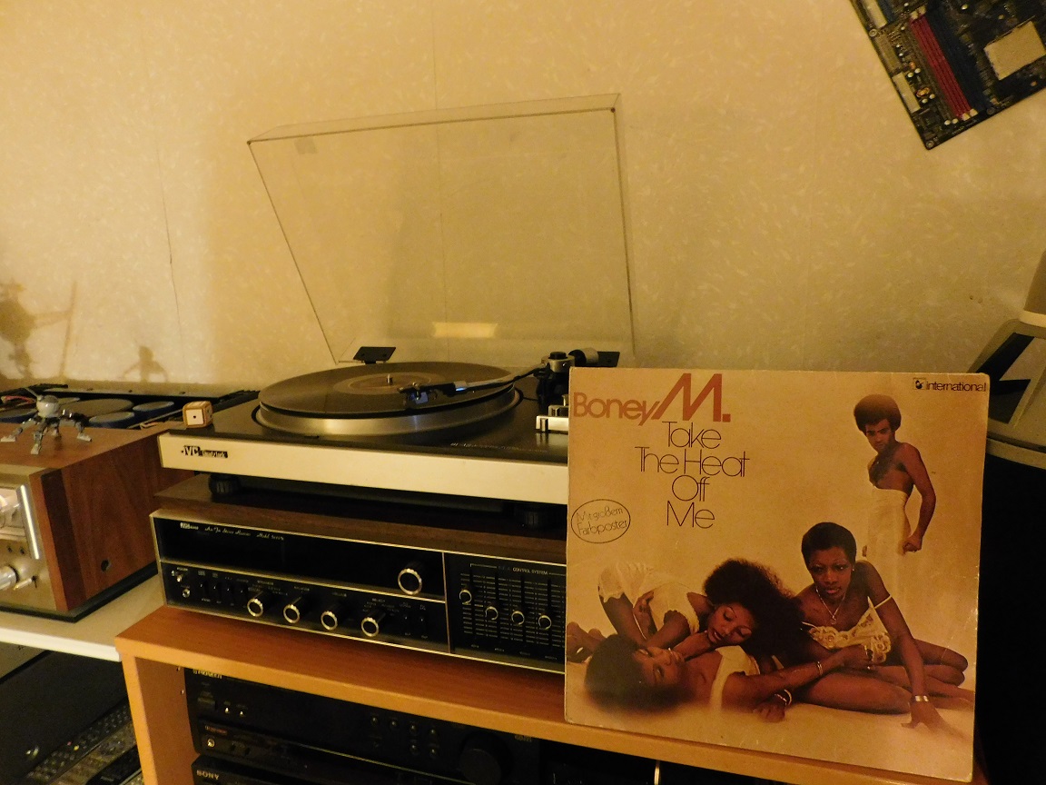 Boney M - Take The Heat Off Me spelar.jpg