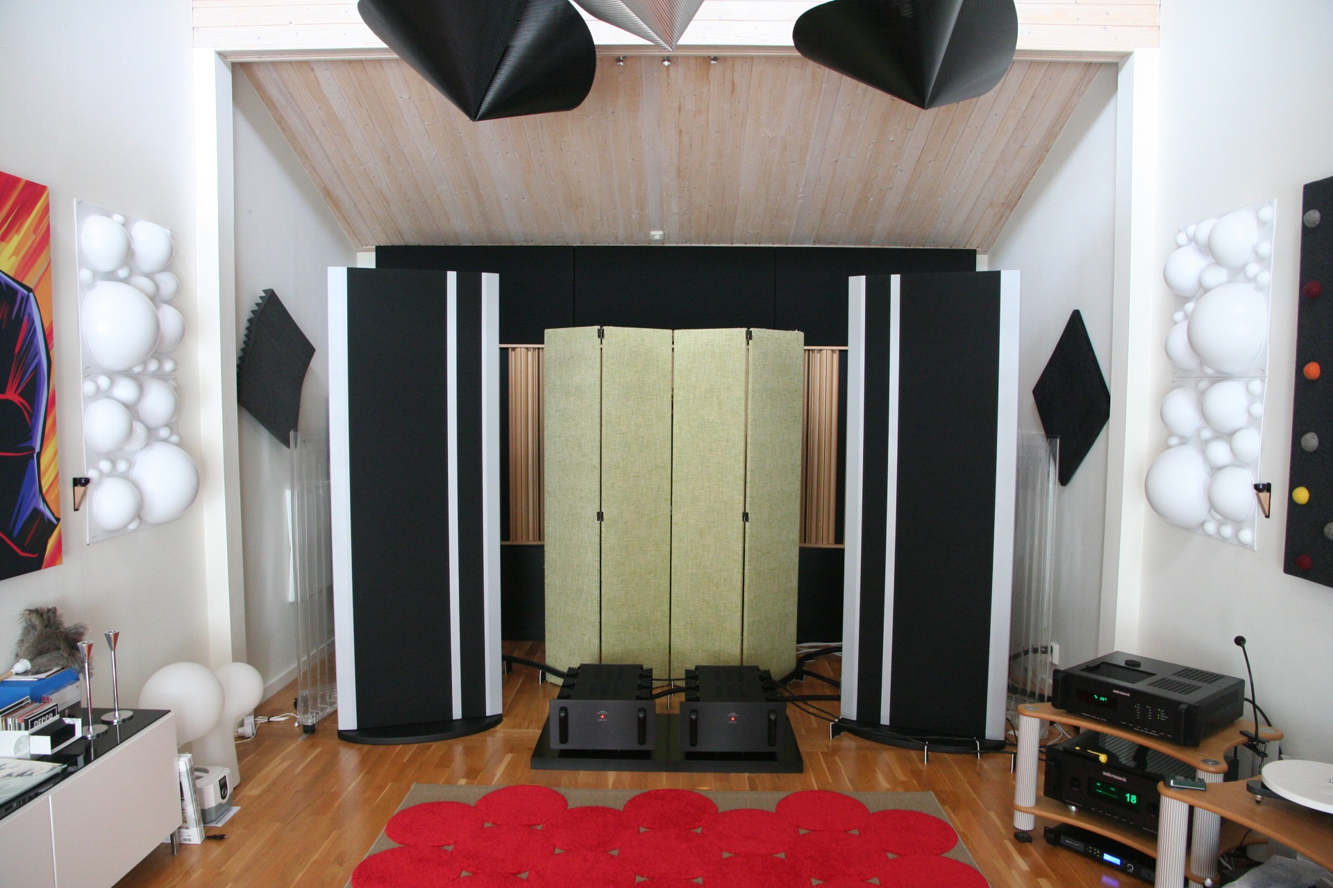 Tympani Bass Speaker with 20.7.jpg