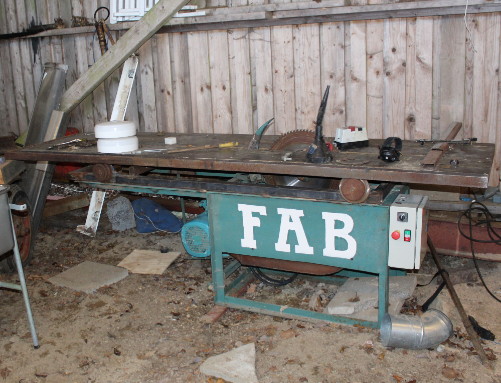 FAB.PNG