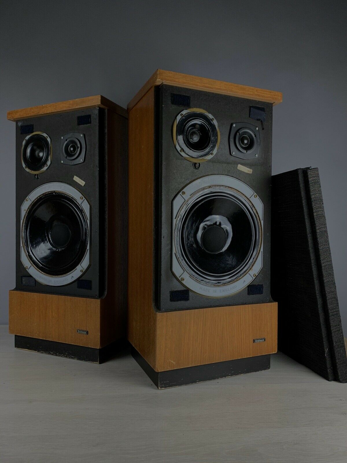 GOODMANS-Goodwood-Loudspeakers-in-Teak-Finish-99p-_57 (7).jpg