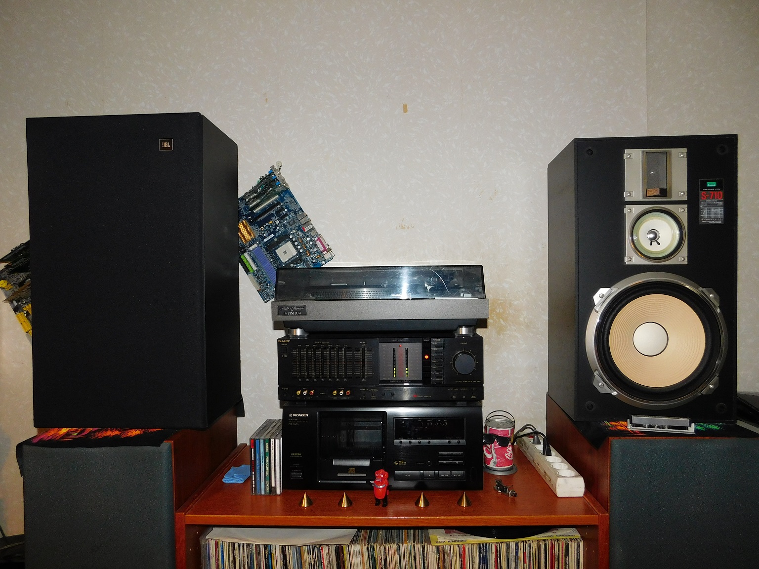 JBL vs Sansui.jpg