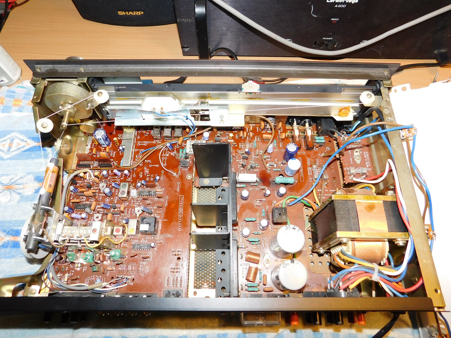 Technics SA-200K insida 2.jpg