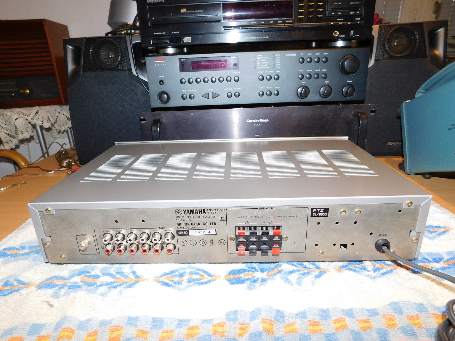 Yamaha A-07 baksida.jpg