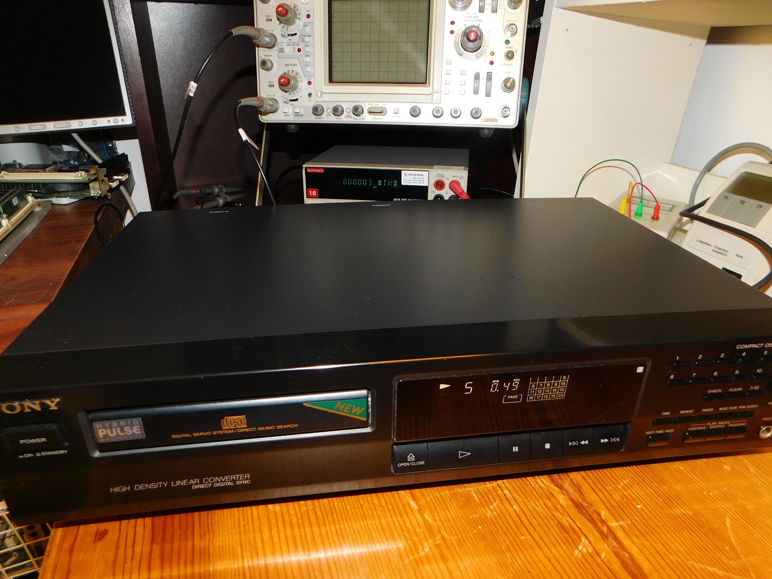 Sony CDP-311 1000Hz THD.jpg