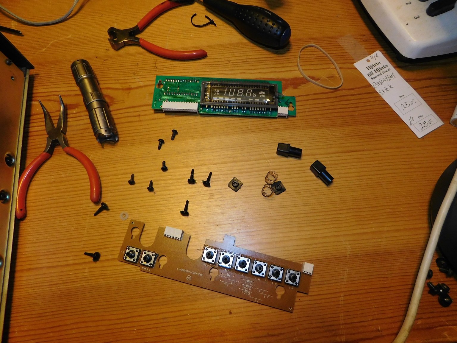 Nad Stereo Receiver 7150 plastpins.jpg