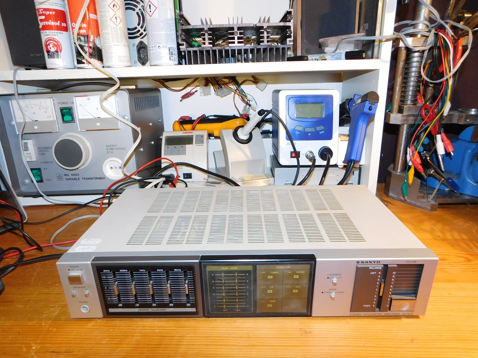 Sanyo JA-1400.jpg
