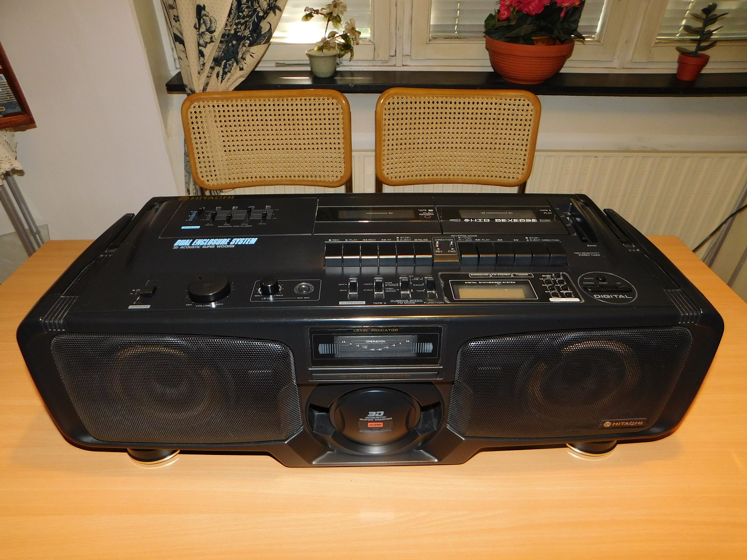 Hitachi TRK-3D95W nu renare.jpg