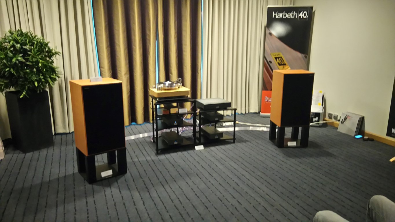 Diverse 225 (Large) (Medium).JPG
