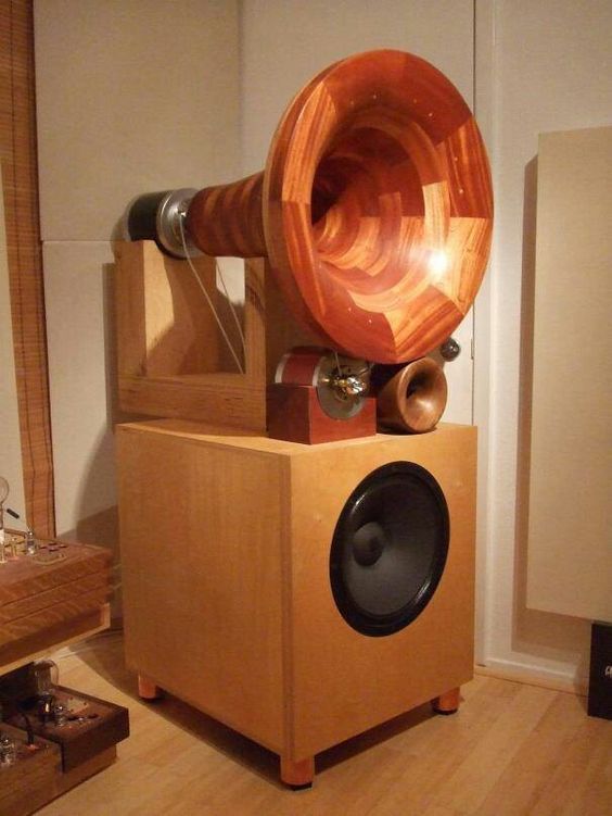 #wood #horn style #speaker.jpeg