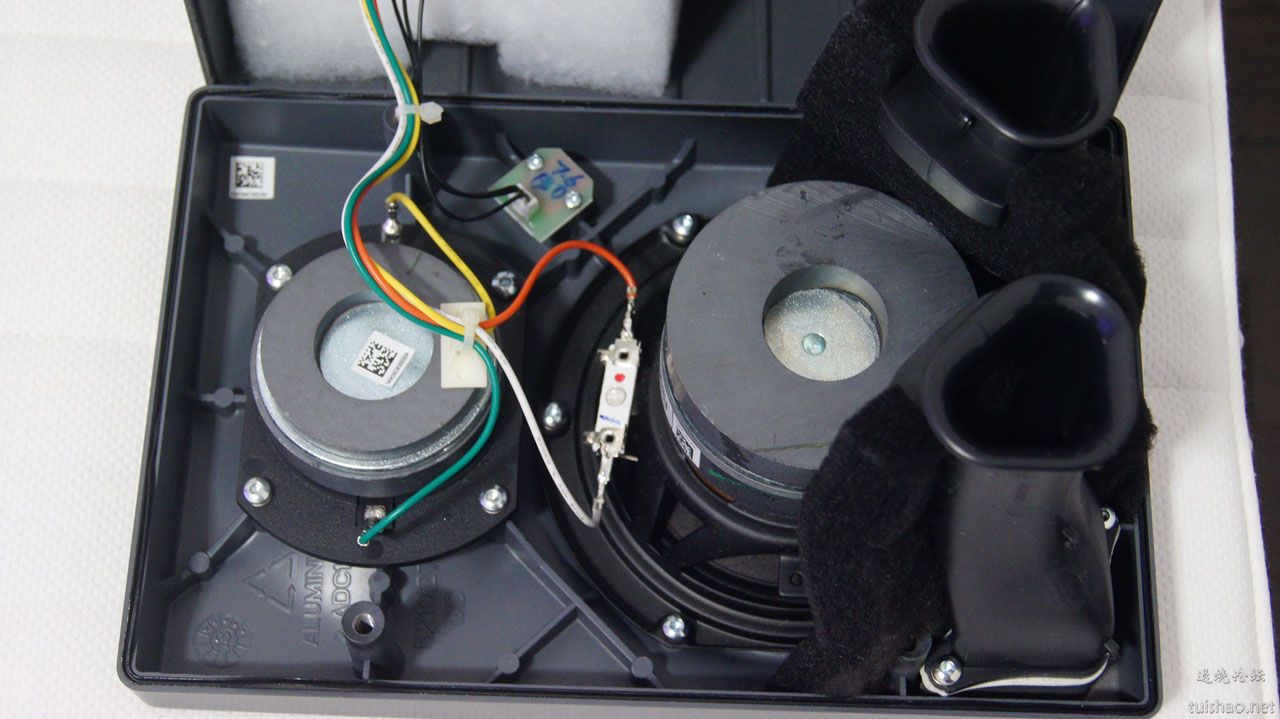 neumann kh120 port.jpg