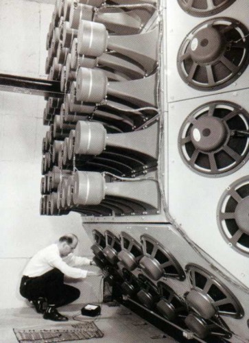 Audiophile-Speakers-363x500.jpg
